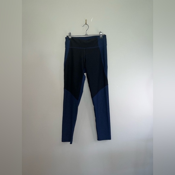 Outdoor Voices  Block Coloring Athletic Leggings - Picture 3 of 4